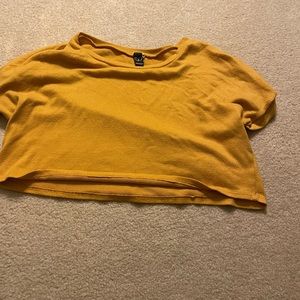 Windsor Yellow Crop tee